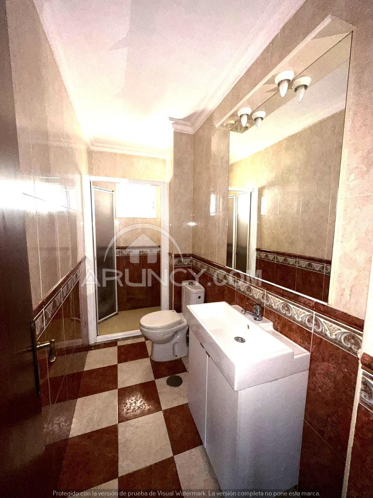 Bathroom of Flat for sale in Alcalá de Guadaira  with Terrace