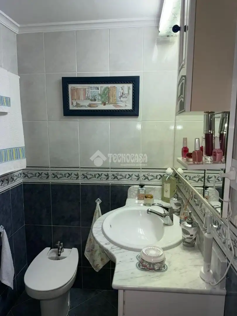 Baño de Piso en venta en Sevilla con Aire acondicionado