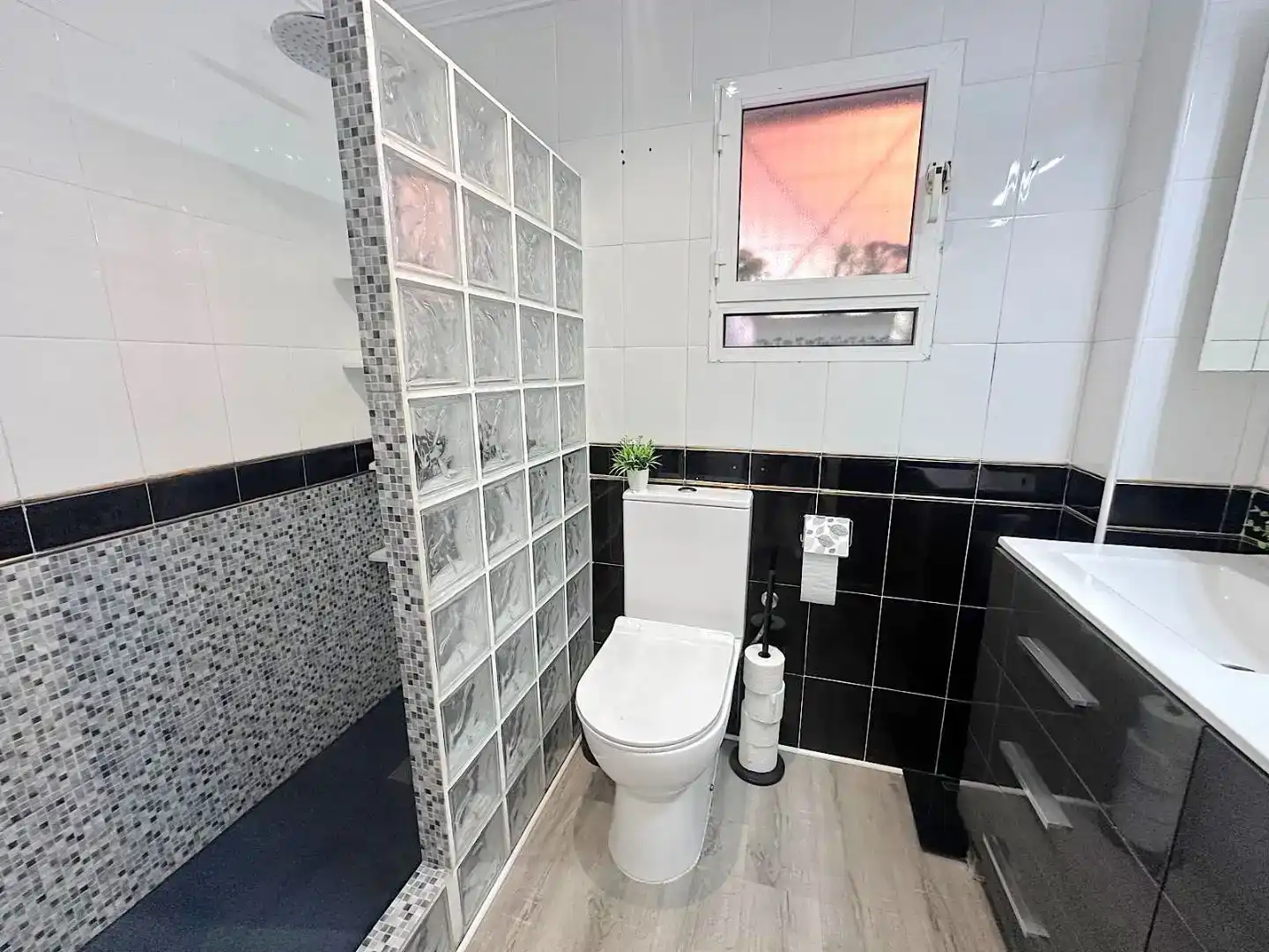 Bathroom of Flat for sale in El Moncayo - El Pòrtic