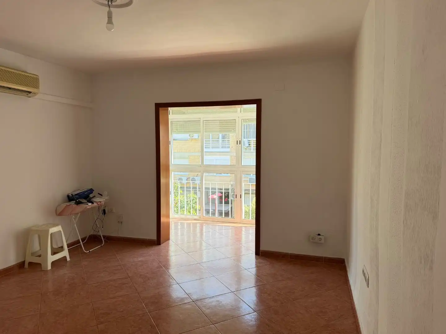 Piso en venta en  Sevilla Capital con Aire acondicionado, Terraza y Balcón