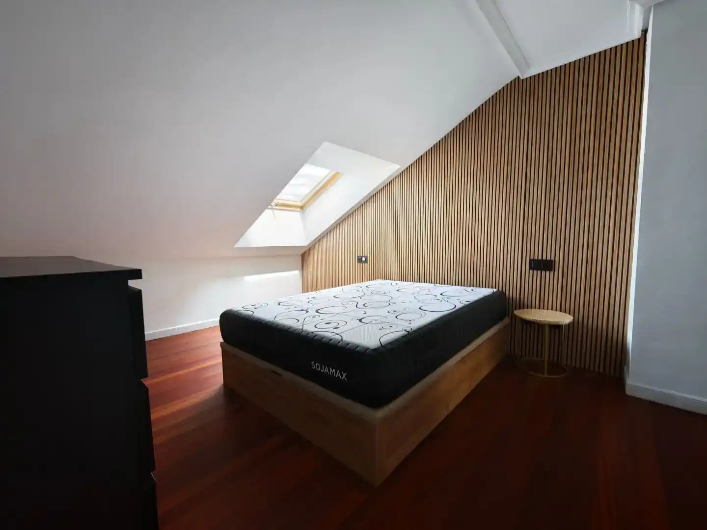 Habitación de Dúplex de alquiler en Santander con Aire acondicionado, Parquet y Amueblado