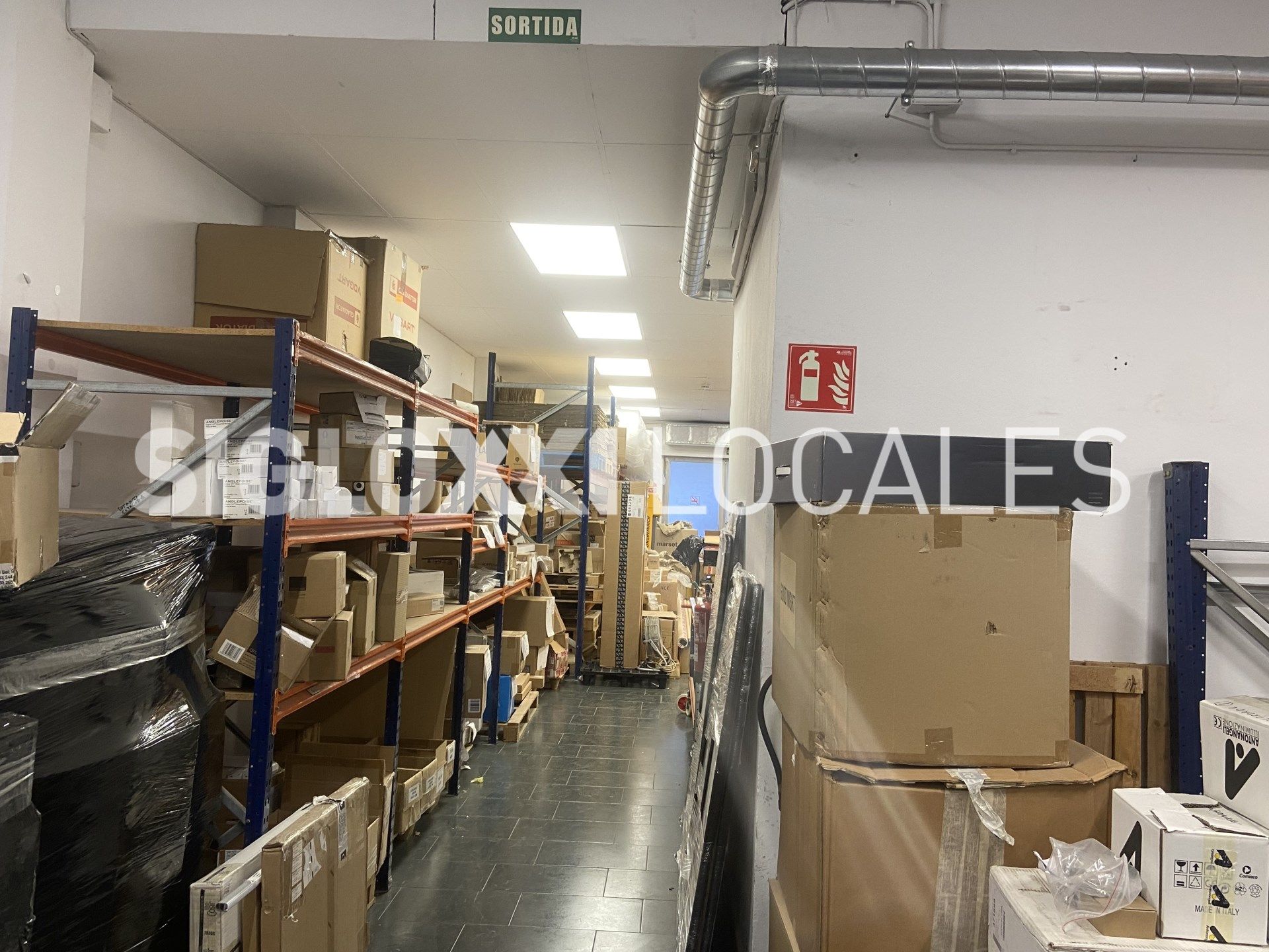 Premises to rent in  Barcelona Capital  with Air Conditioner and Furnished