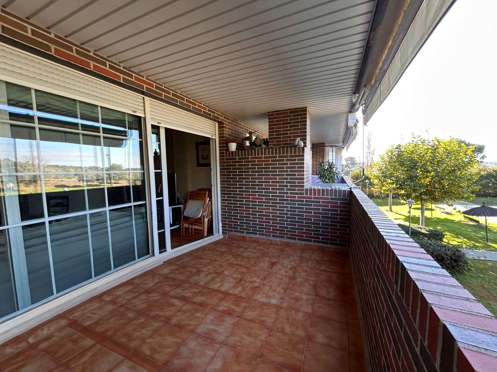 Terrace of Flat for sale in Majadahonda  with Air Conditioner, Heating and Private garden