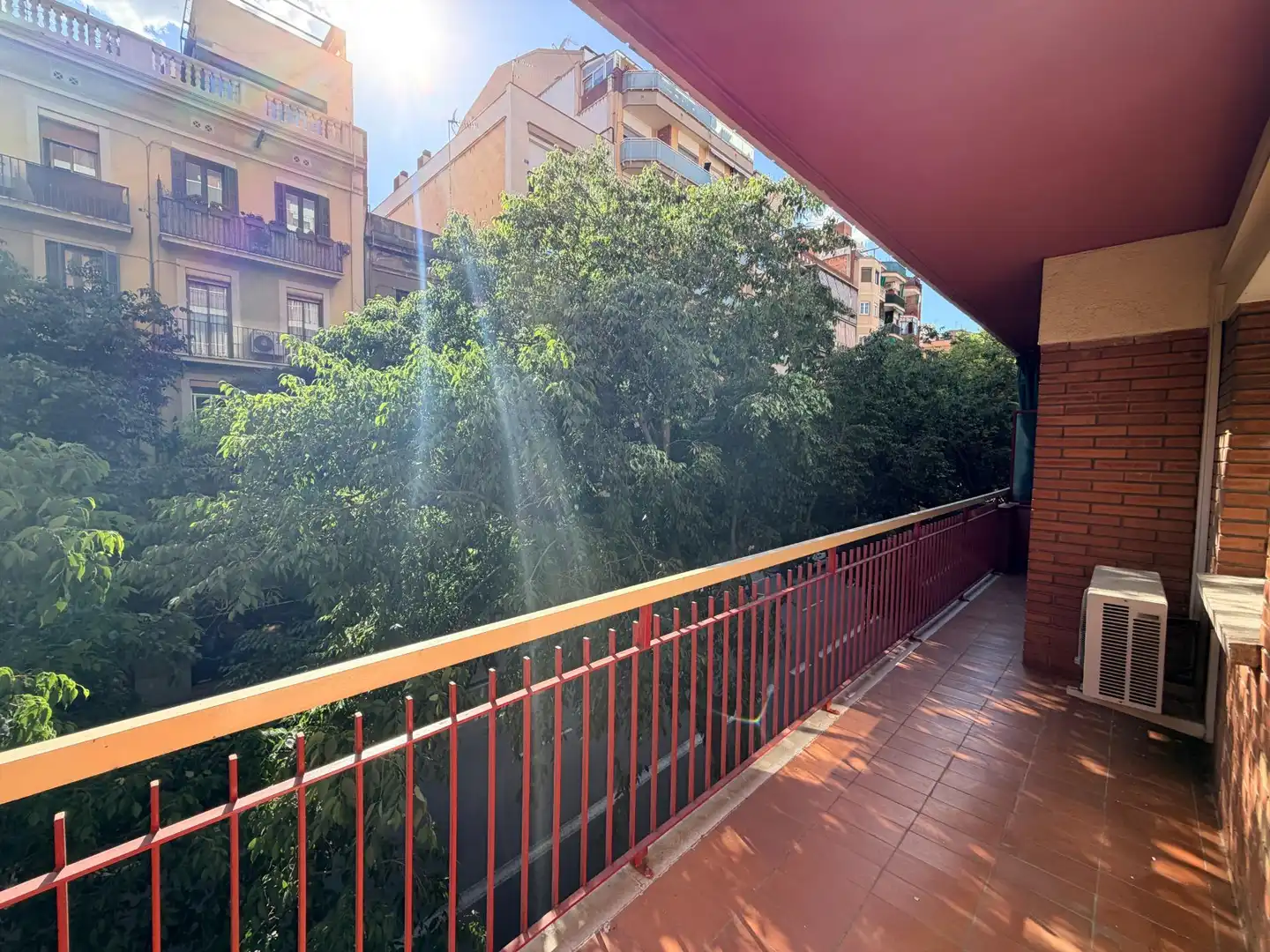Wohnung zur Miete in Avenida MADRID, La Maternitat i Sant Ramon