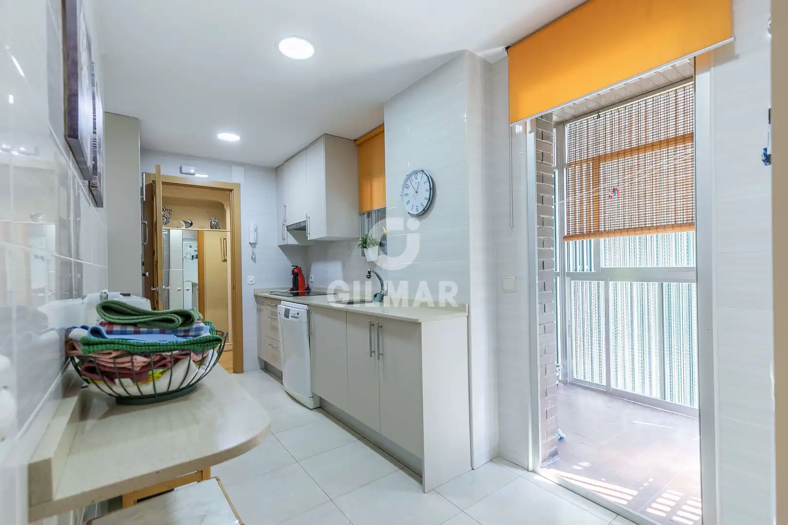 Cocina de Piso en venta en Madrid con Calefacción, Jardín privado y Piscina