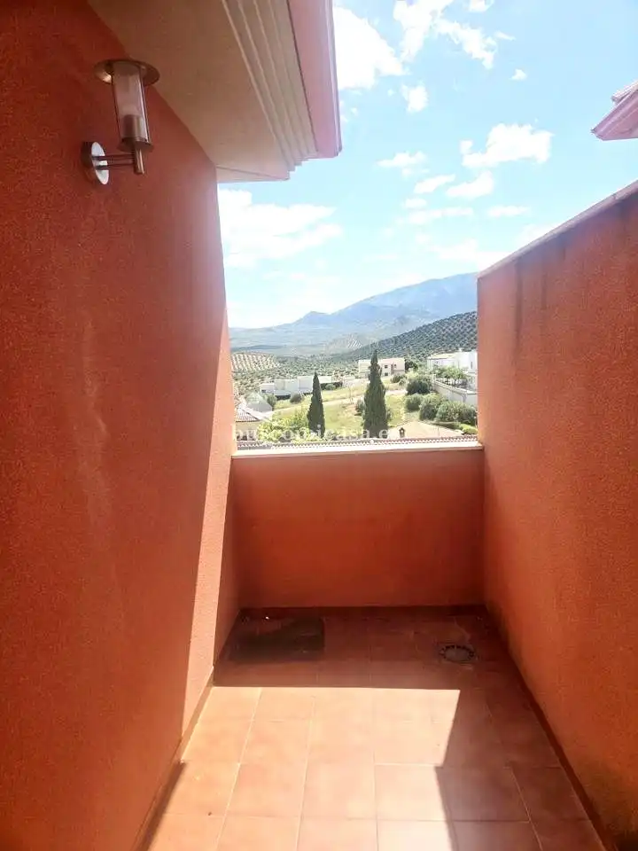 Terrassa de Casa o xalet en venda en La Guardia de Jaén amb Aire condicionat, Calefacció i Terrassa