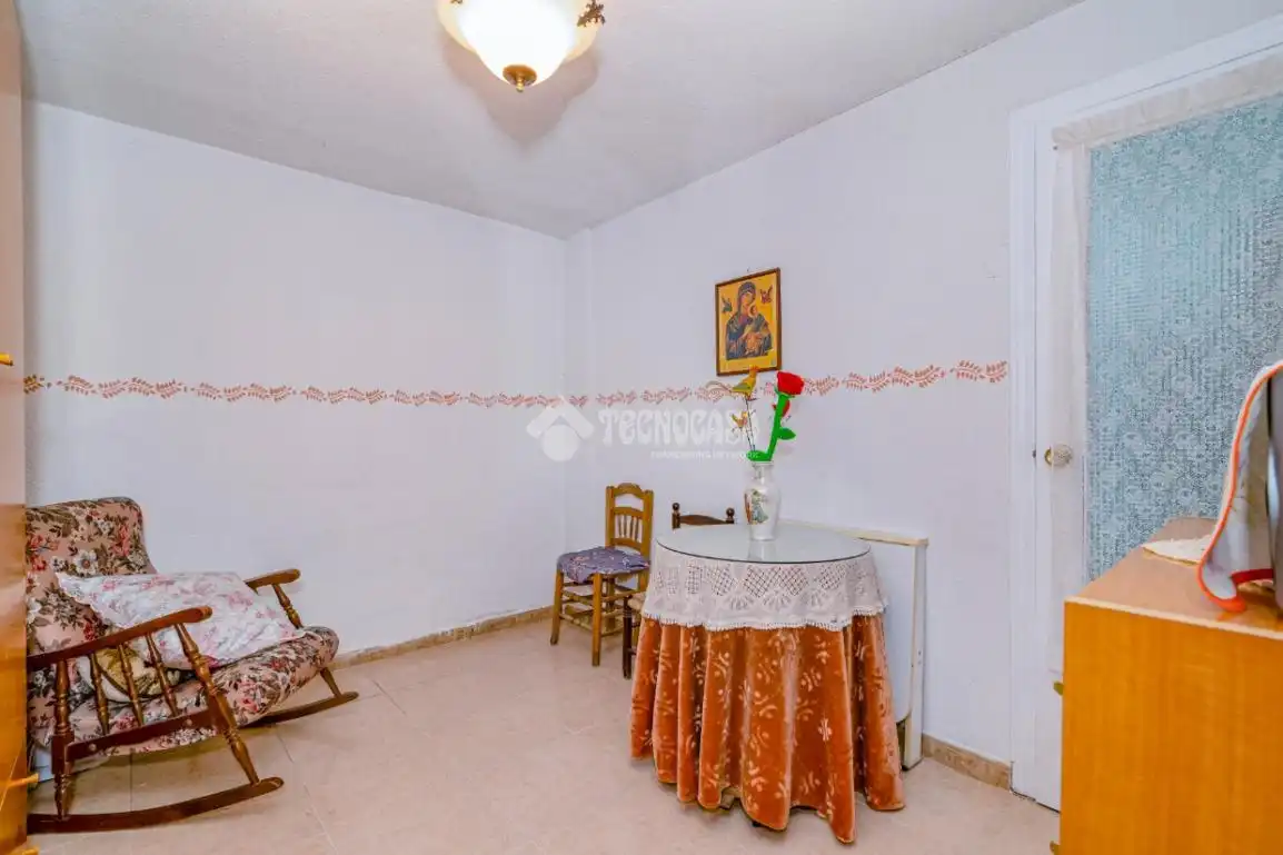 Dormitori de Casa adosada en venda en Armilla amb Jardí privat, Terrassa i Balcó