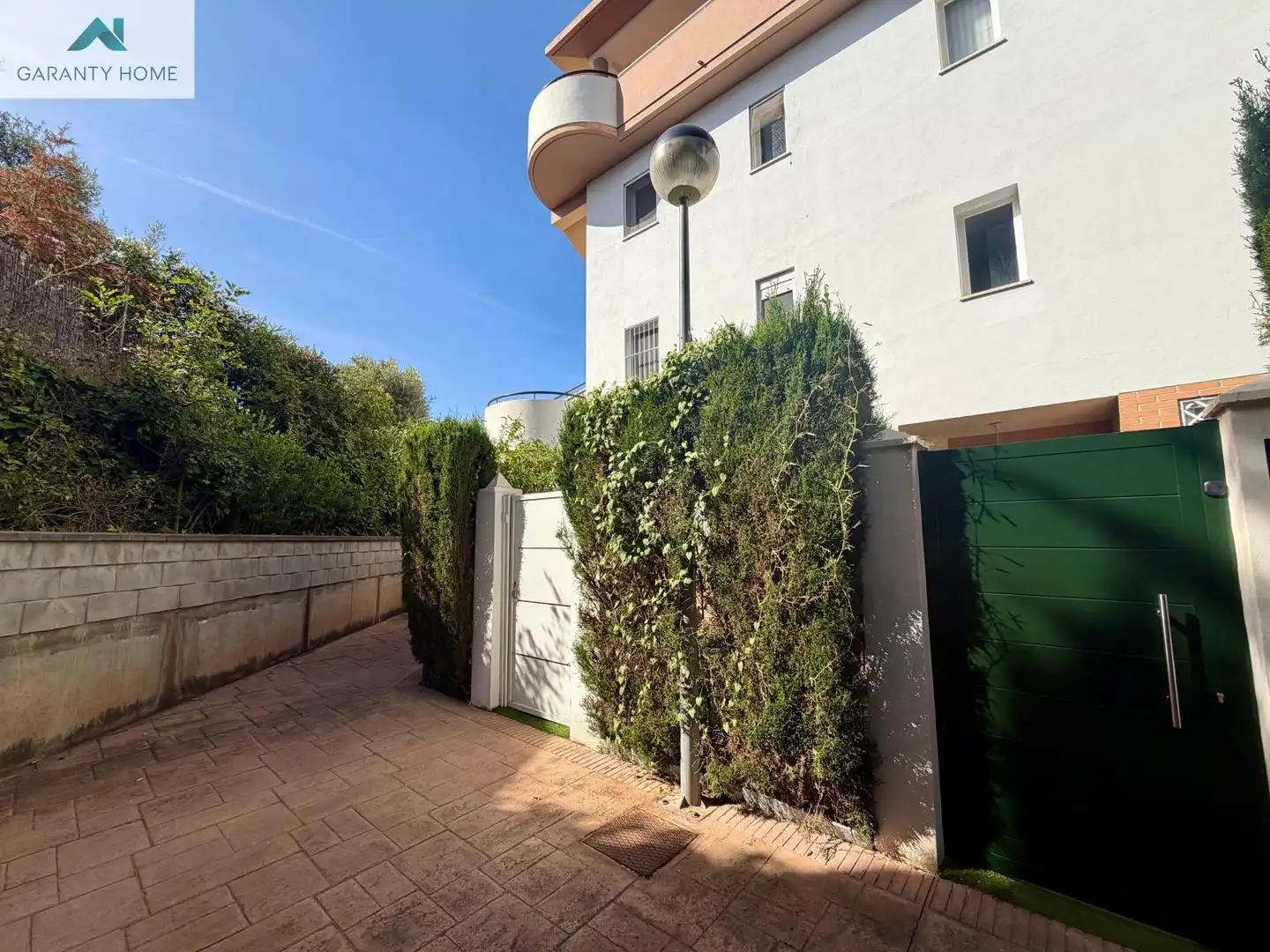 Vista exterior de Dúplex en venta en Rincón de la Victoria con Aire acondicionado, Calefacción y Terraza