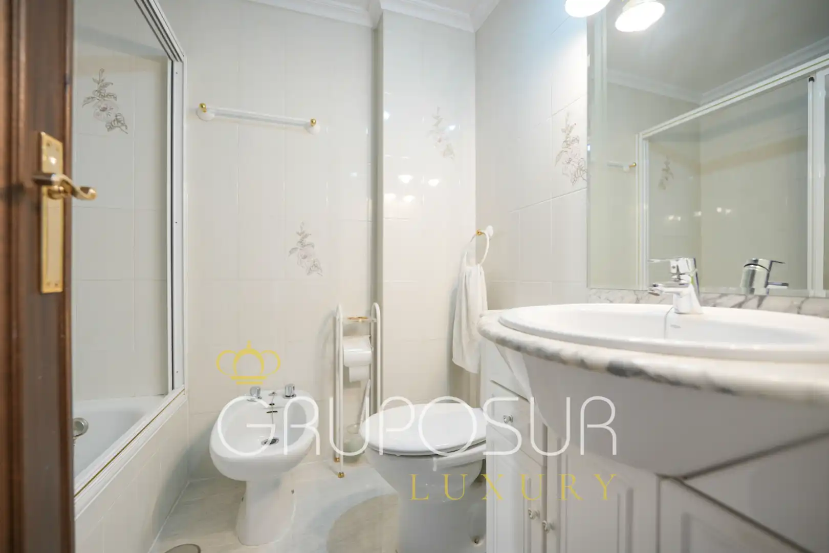 Badezimmer von Wohnung zum Verkauf in Valladolid mit Heizung, Privatgarten und Parkett
