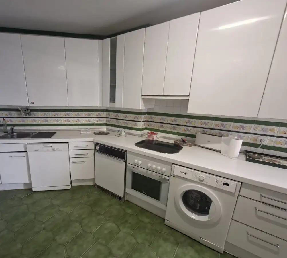 Cocina de Piso en venta en Vitoria - Gasteiz con Calefacción, Parquet y Terraza