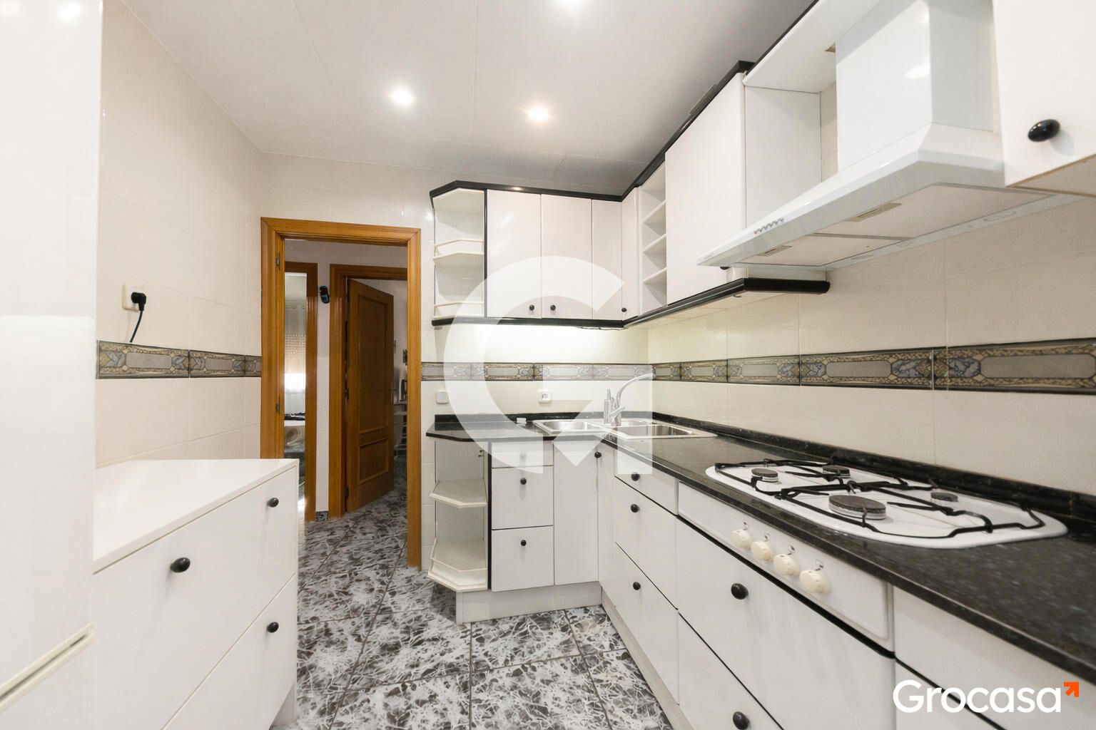Cuina de Pis en venda en Sant Boi de Llobregat amb Aire condicionat, Forn i Balcó