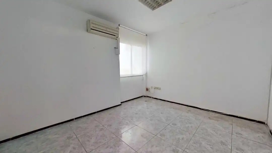 Office for rent in Madrid  with Air Conditioner and Heating