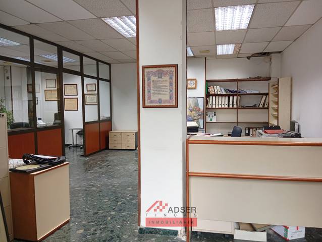 Local comercial en Venta en Logroño - avenida colon en Residencia