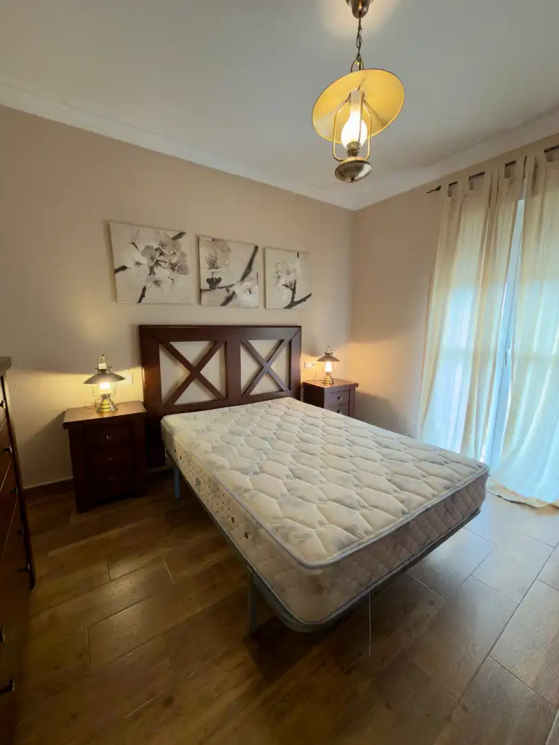 Habitación de Casa adosada en venta en Bornos con Aire acondicionado, Terraza y Amueblado