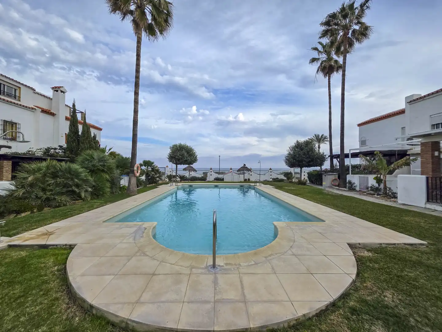Maison mitoyenne avec piscine à vendre à Bahía de Casares, imagen 18