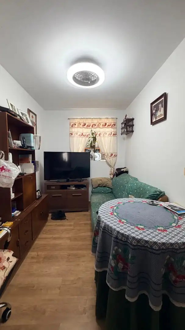 Sala d'estar de Casa adosada en venda en Mugardos amb Traster