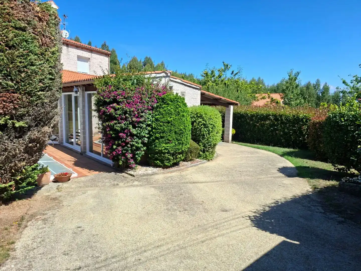 Jardí de Pis en venda en Oleiros amb Jardí privat, Traster i Piscina