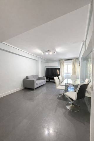 Piso en Venta en HEROE DE SOSTOA, 87 en Parque Ayala - Jardín de la Abadía - Huelín