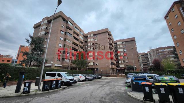 Piso en Venta en Calle de Arganda en Acacias