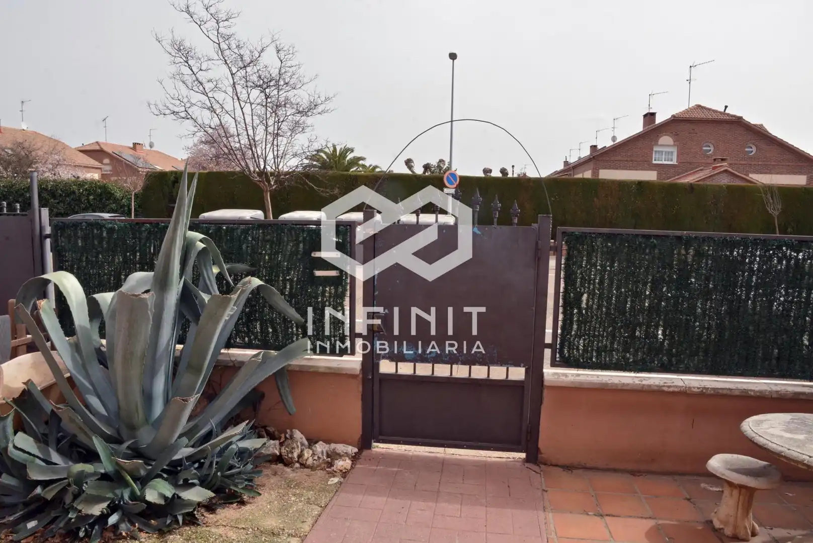 Casa adosada en venta en Villanueva de la Torre