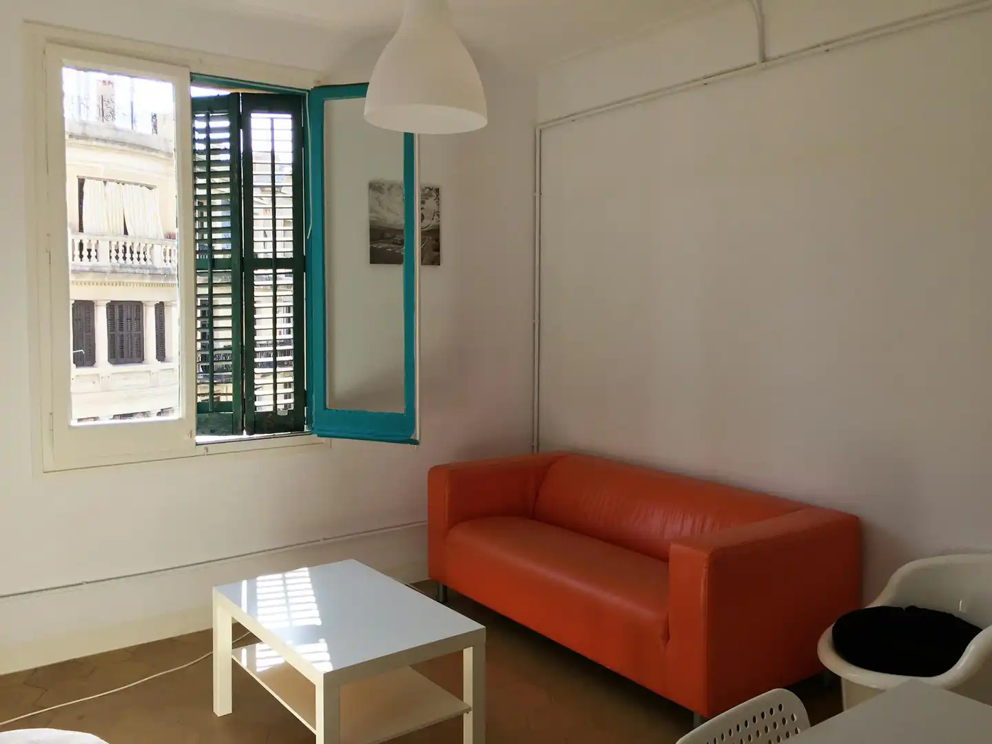 Sala de estar de Piso para compartir en Barcelona con Calefacción, Amueblado y Lavadora