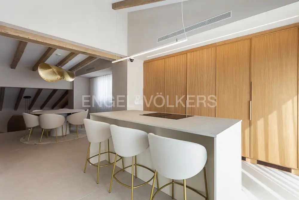 Cocina de Ático de alquiler en Valencia con Aire acondicionado, Calefacción y Terraza