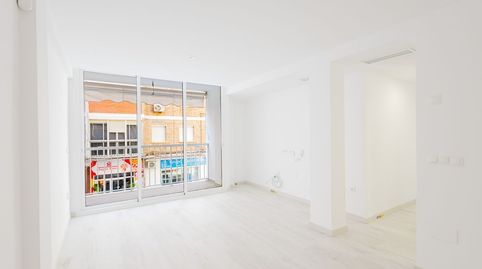 Foto 5 de Piso en venta en Calle Trafalgar, Girón - Las Delicias, Málaga Capital