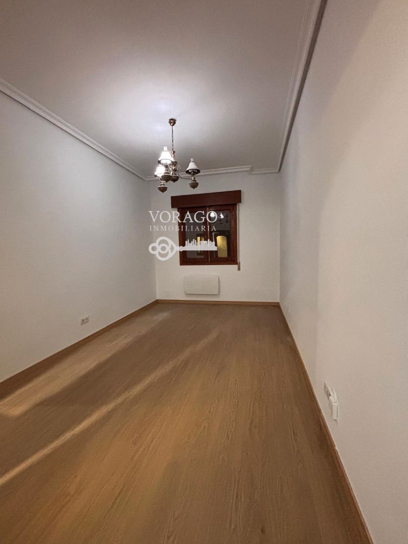 Bedroom of Flat to rent in Alcalá de Henares  with Heating