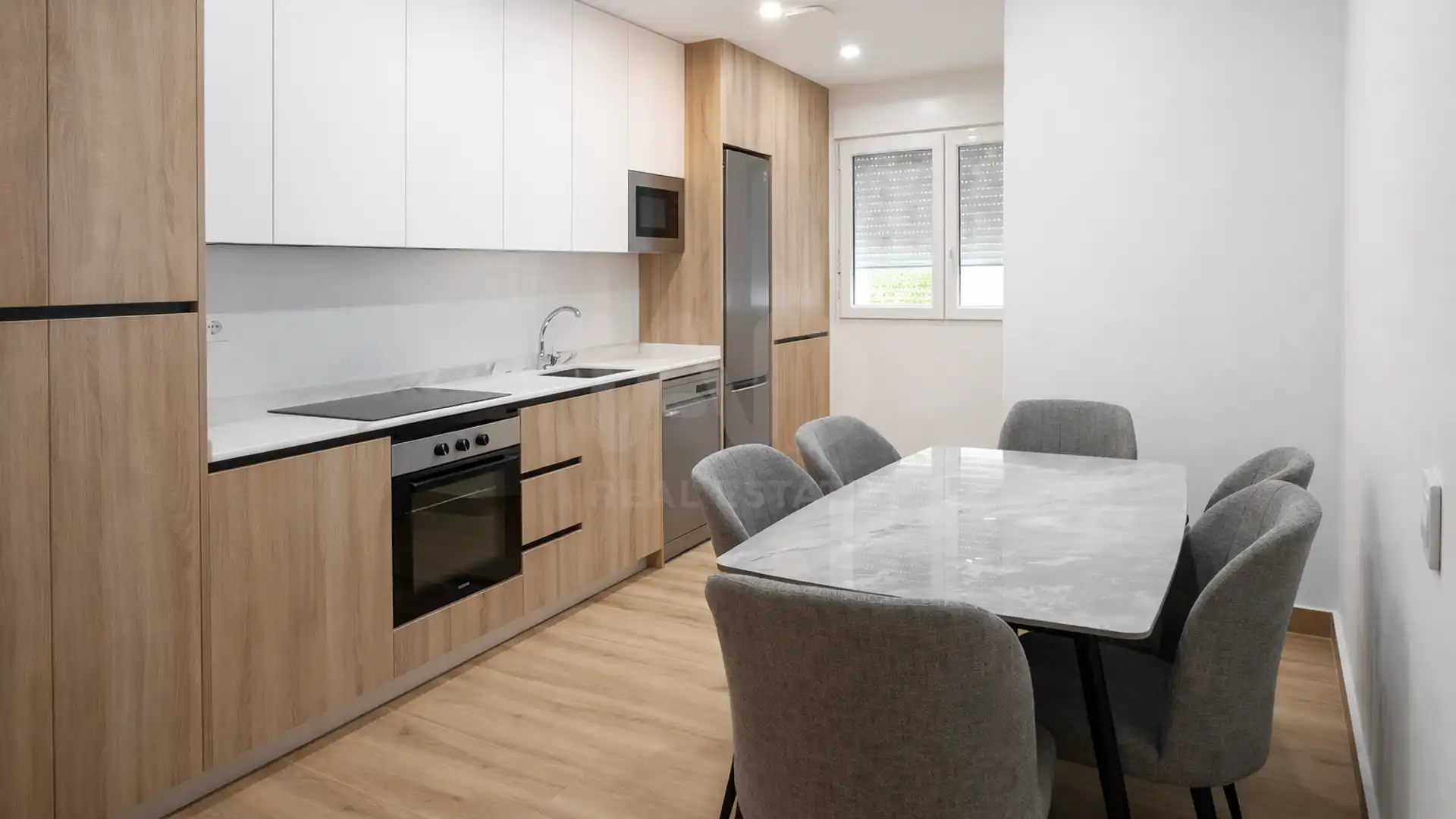 Cocina de Piso de alquiler en  Murcia Capital con Aire acondicionado y Calefacción