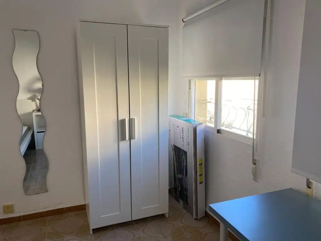 Bedroom of Flat for rent in Granada  with Air Conditioner, Heating and Furnished