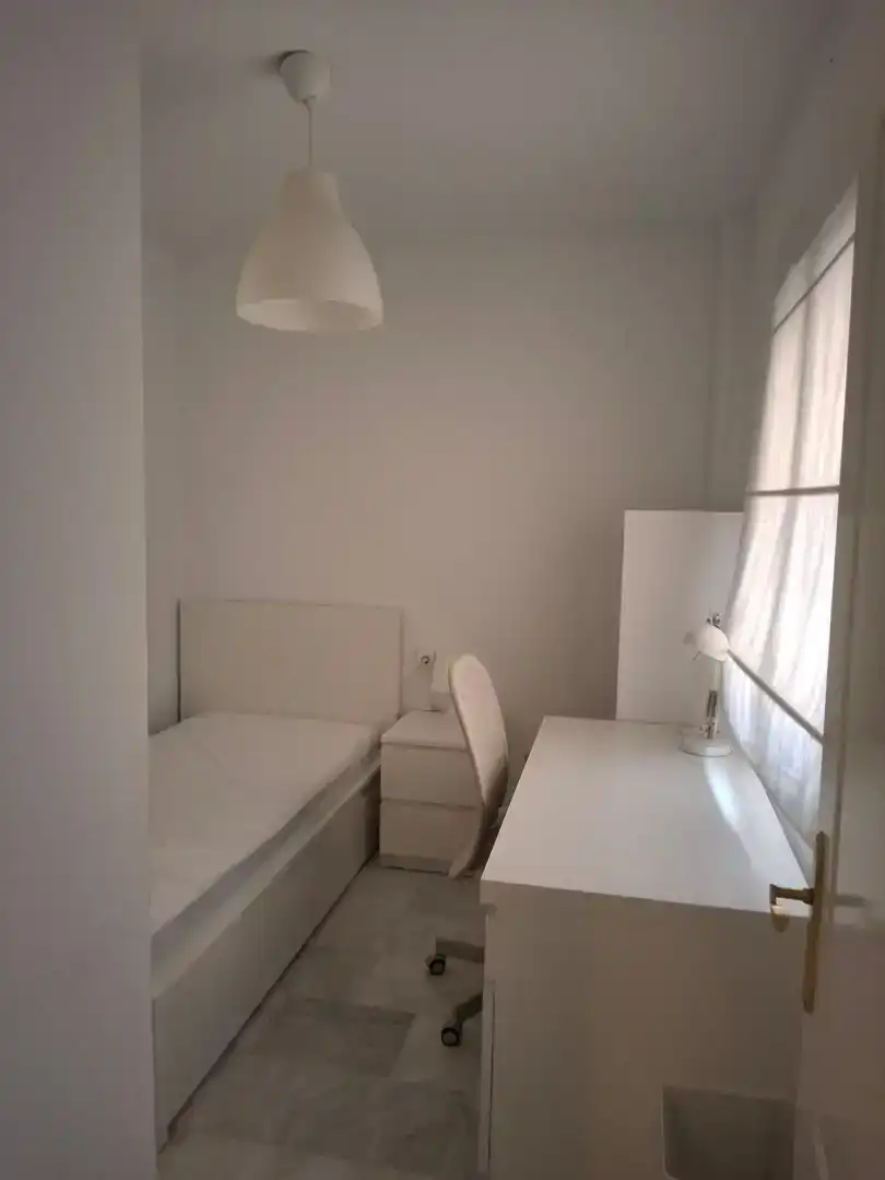 Dormitori de Pis per a compartir en Barrio Alto
