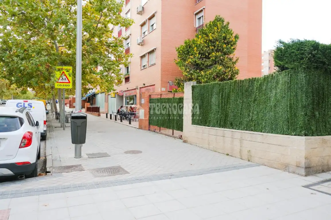 Exterior view of Commercial properties for sale in Madrid  with Air Conditioner and Terrace