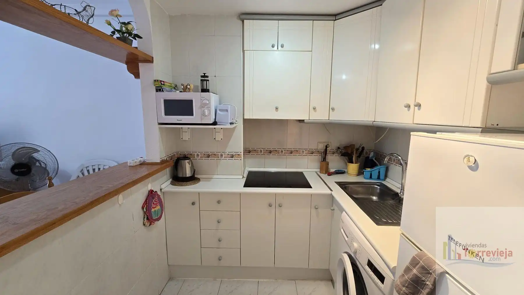 Küche von Wohnungen zum Verkauf in Torrevieja mit Klimaanlage, Terrasse und Abstellraum