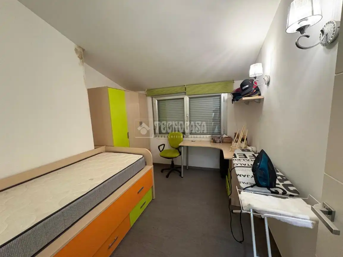 Casa adosada en venta en Los Villares