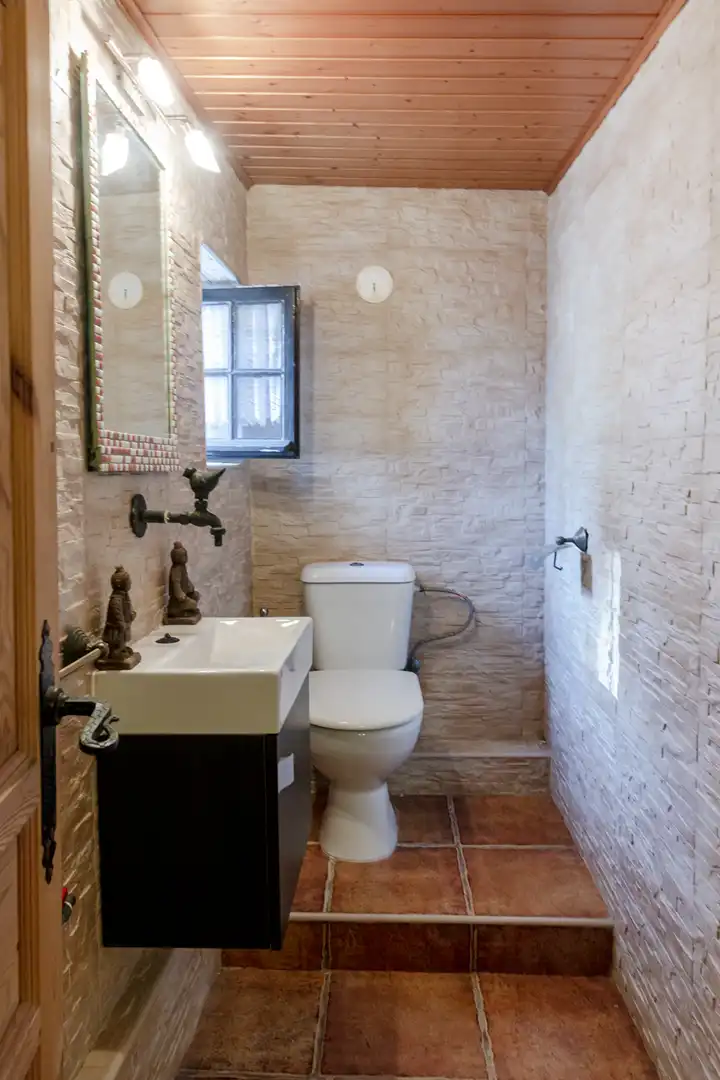 Bany de Finca rústica en venda en Banyeres del Penedès amb Jardí privat, Parquet i Piscina