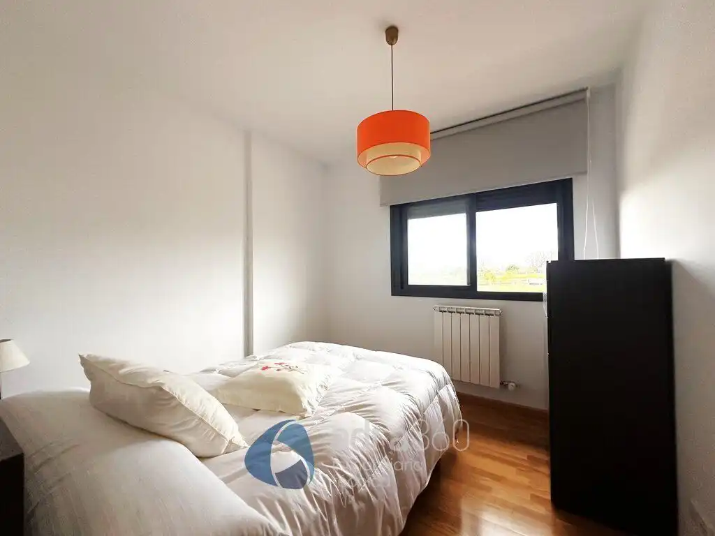 Dormitori de Casa o xalet en venda en Cirueña amb Calefacció, Jardí privat i Terrassa