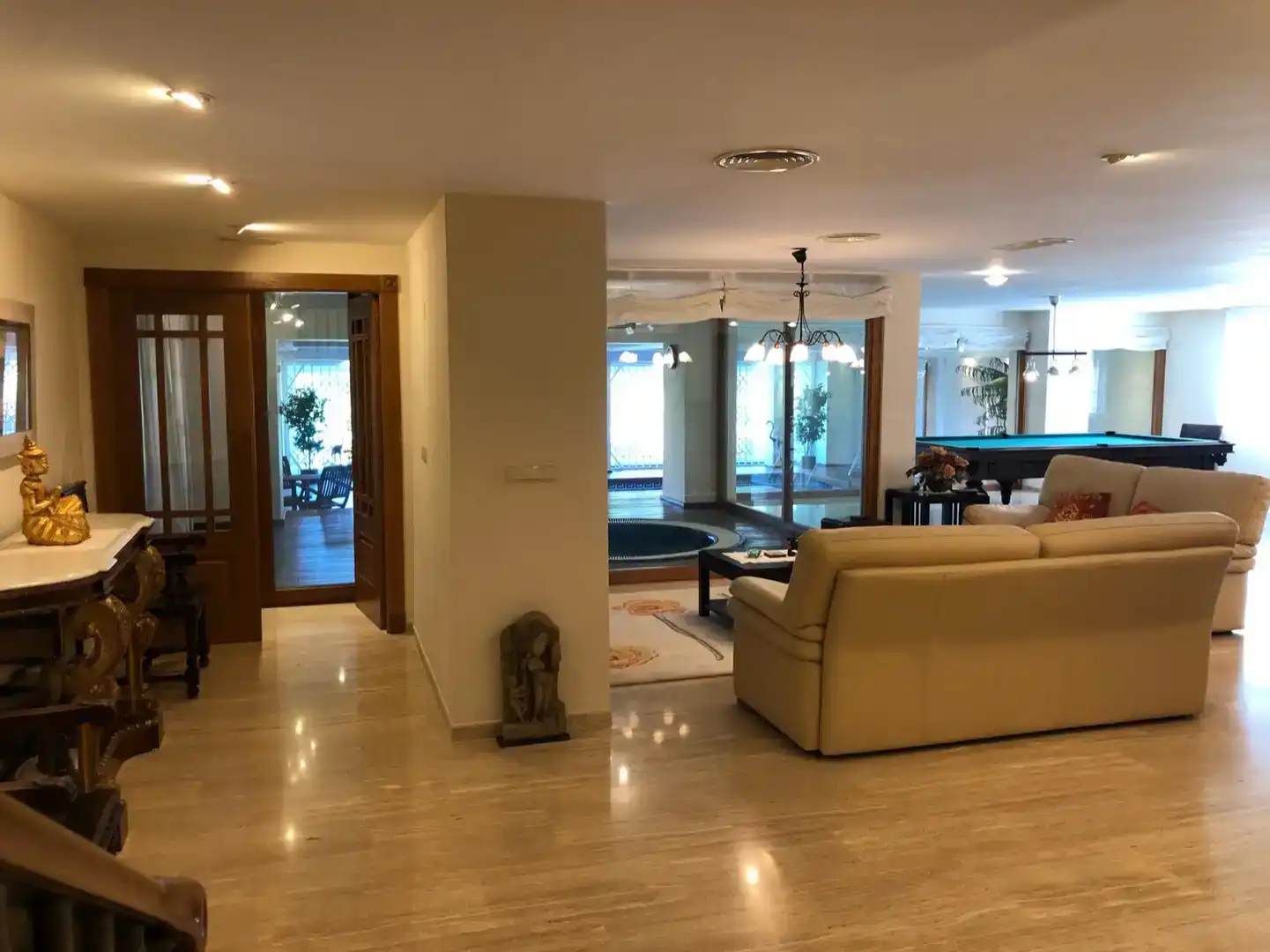 Sala d'estar de Casa o xalet en venda en Murcia amb Aire condicionat, Jardí privat i Piscina
