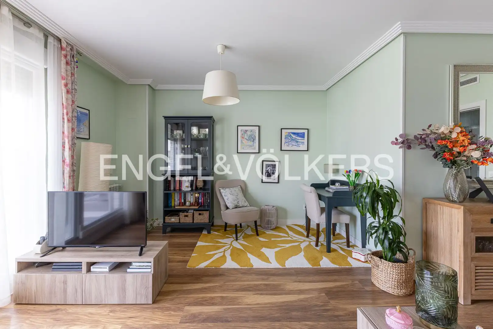 Wohnzimmer von Wohnung zur Miete in San Sebastián de los Reyes mit Klimaanlage, Heizung und Privatgarten