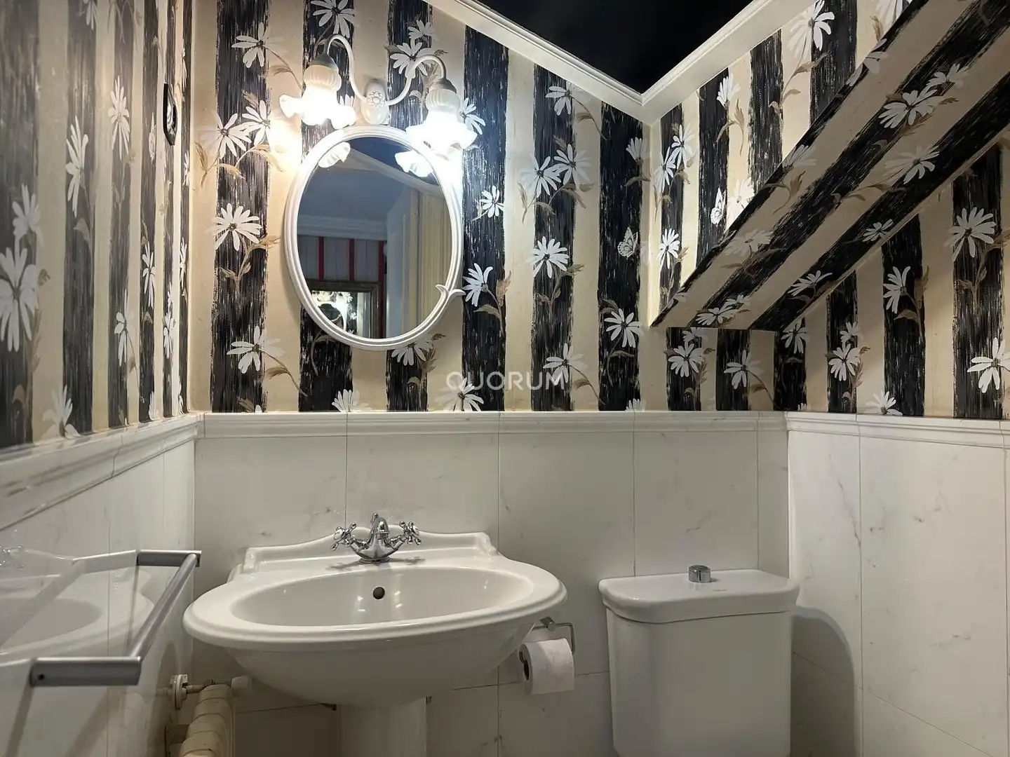 Baño de Piso en venta en Getxo  con Calefacción, Jardín privado y Amueblado