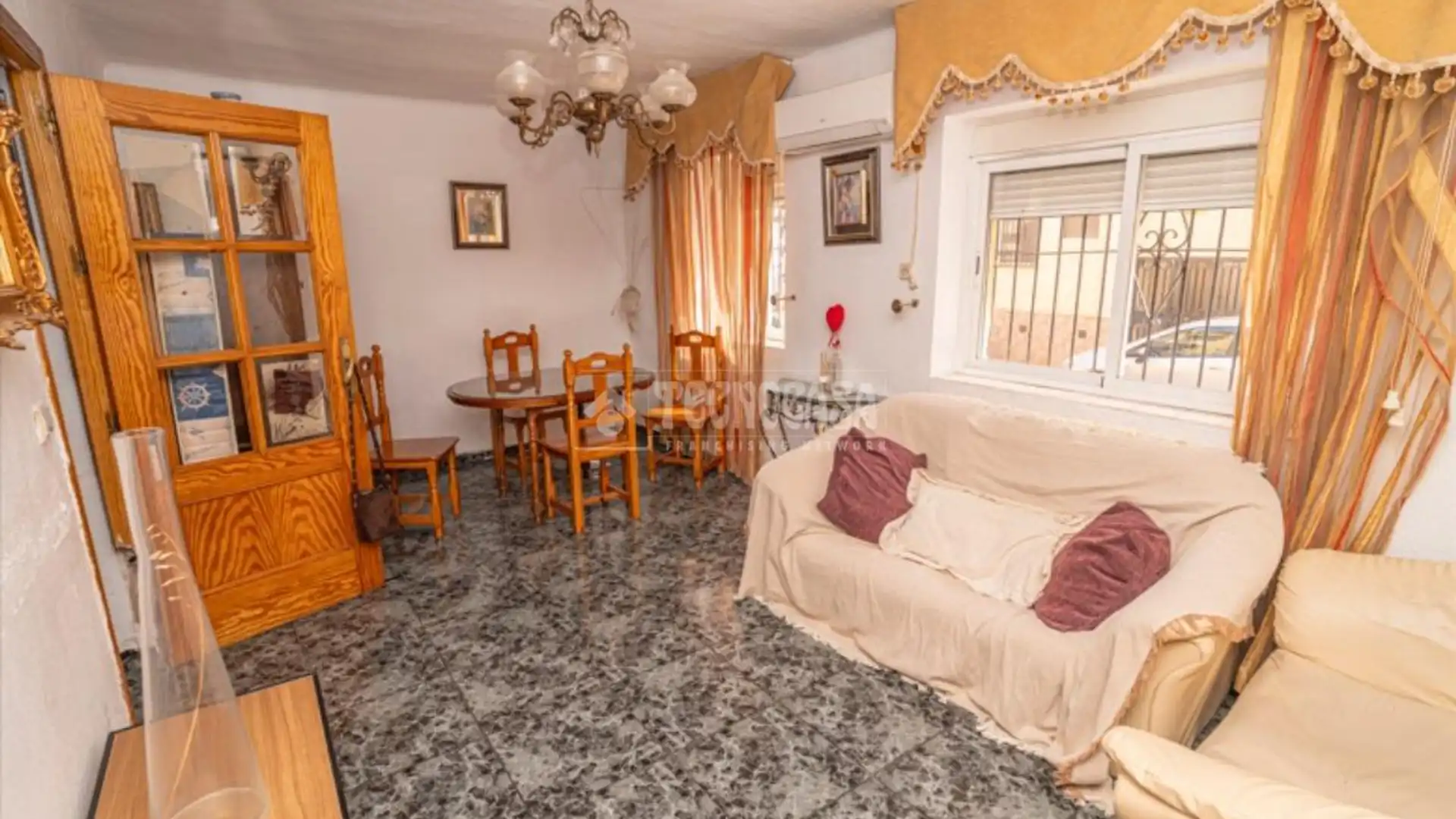 Sala de estar de Piso en venta en Linares con Aire acondicionado y Amueblado