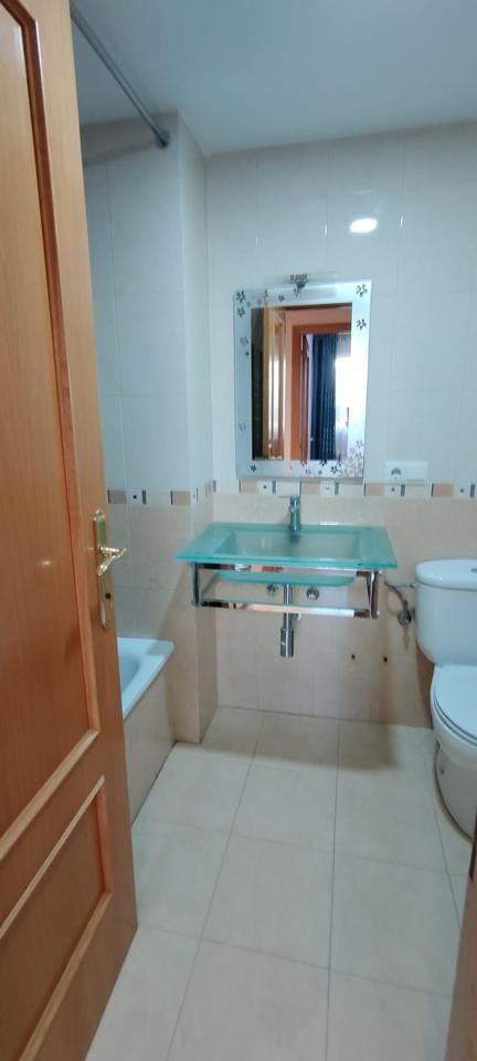 Bathroom of Flat for sale in Castellón de la Plana / Castelló de la Plana  with Heating, Terrace and Furnished