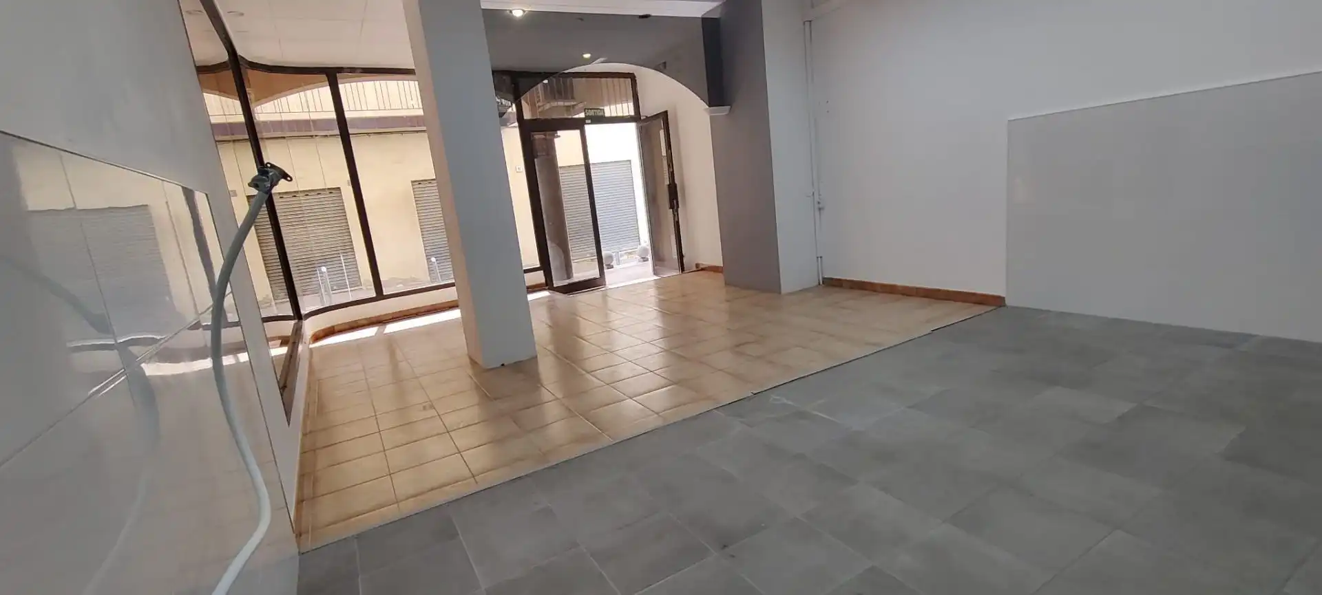 Business premises for sale in Poble, imagen 9