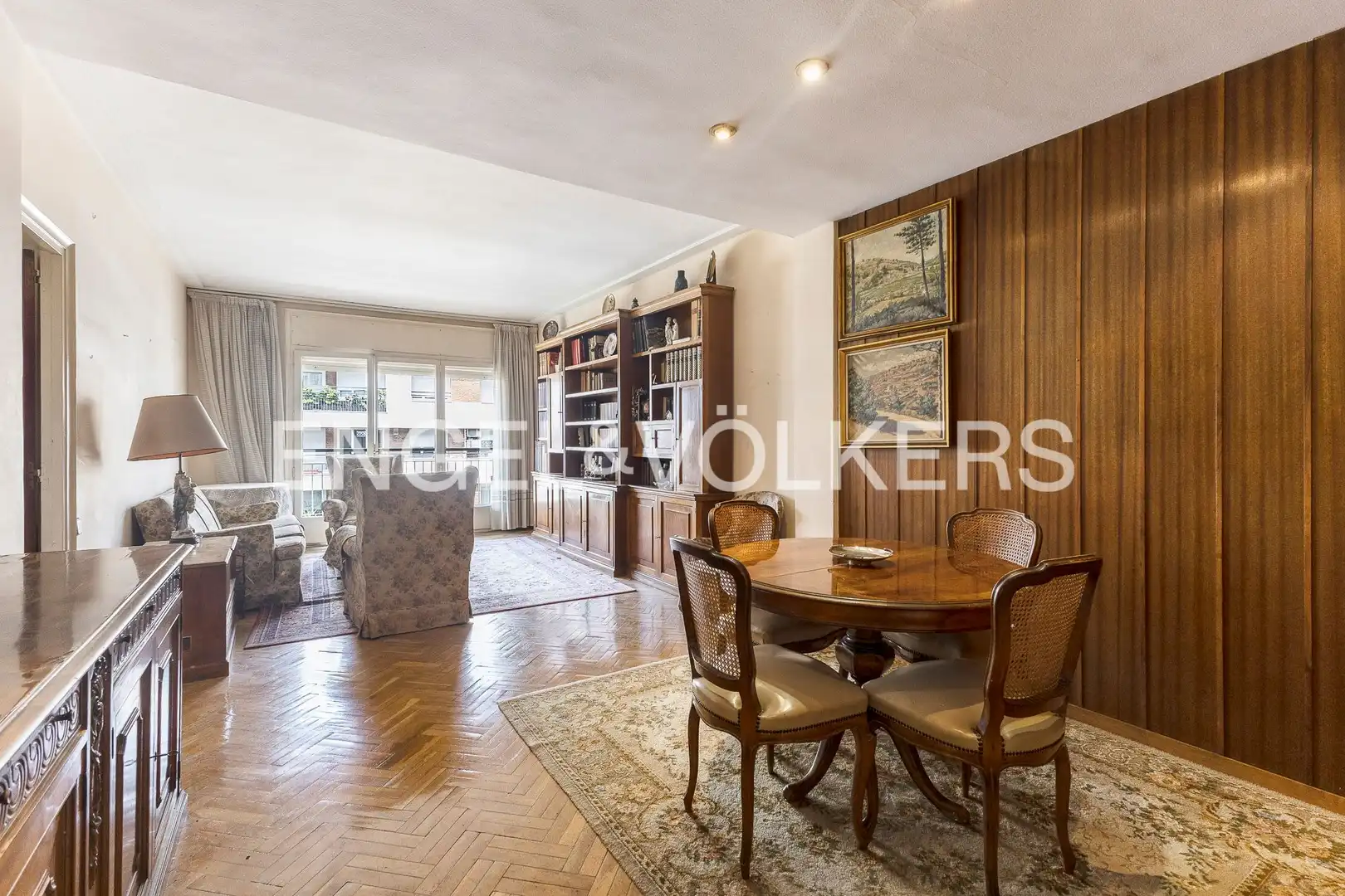 Dining room of Flat for sale in  Barcelona Capital  with Heating, Parquet flooring and Storage room