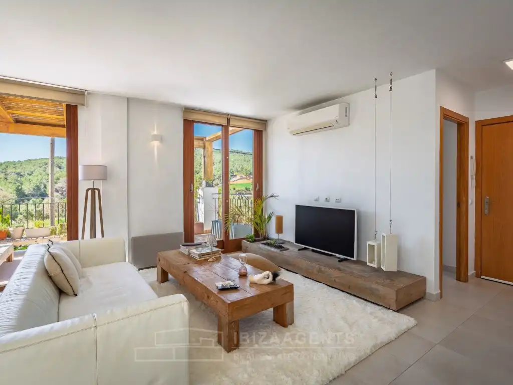 Sala d'estar de Apartament en venda en Sant Antoni de Portmany amb Aire condicionat, Rentadora i TV