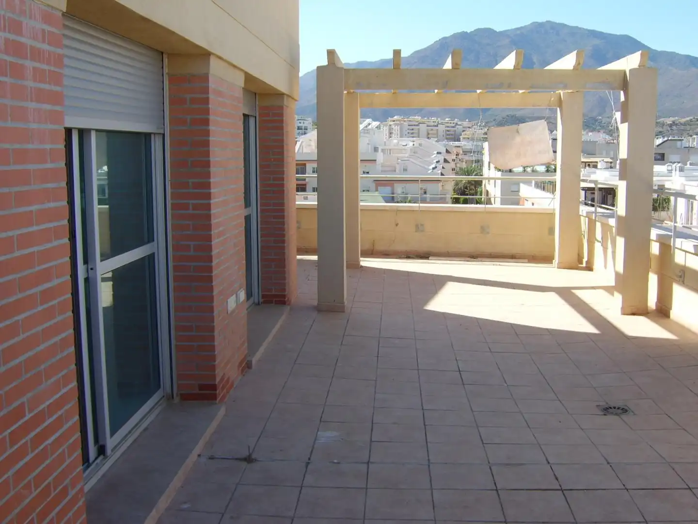 Ático con ascensor en venta en Estepona Pueblo