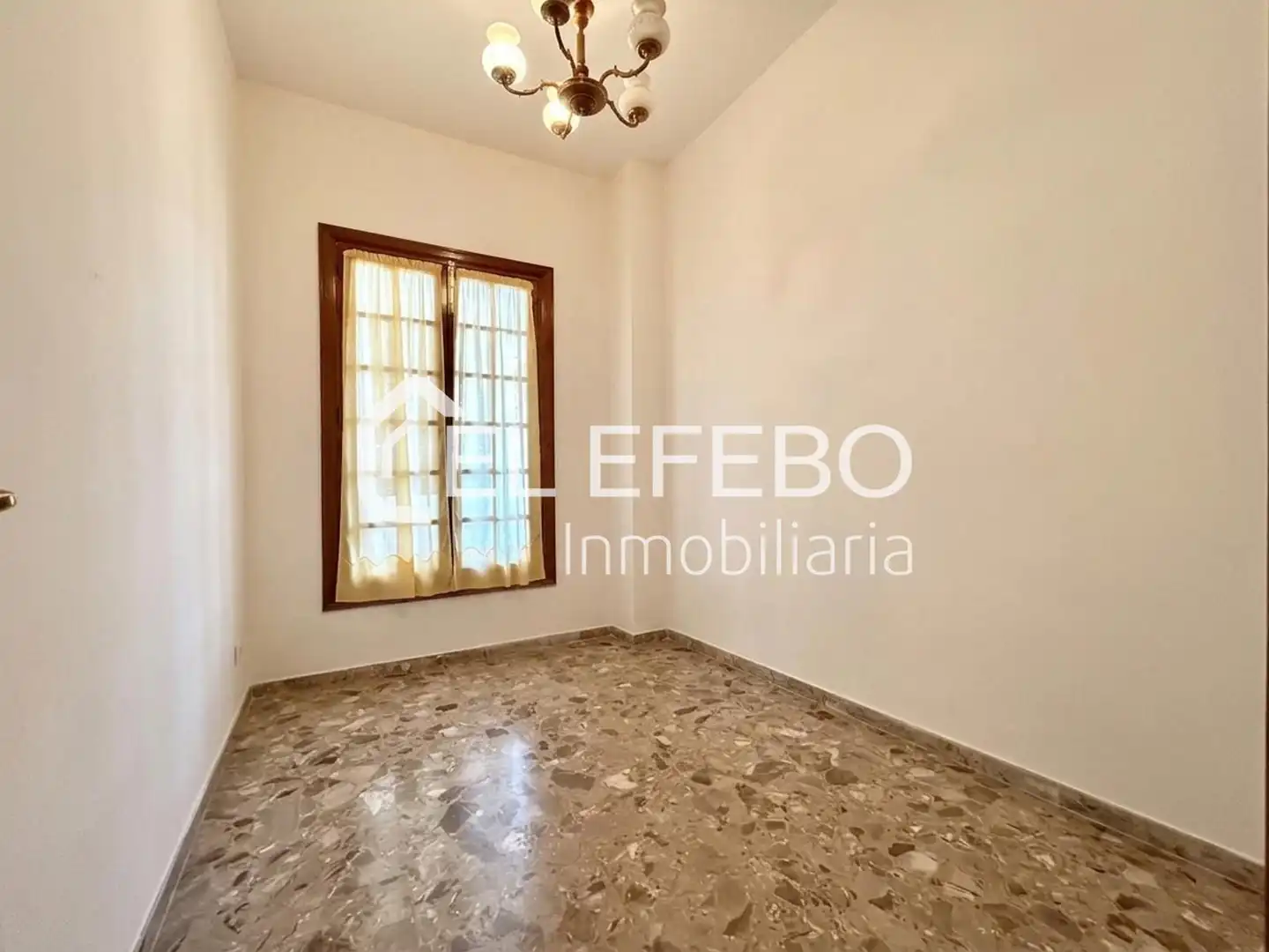 Vista exterior de Casa o chalet en venta en Antequera con Terraza, Trastero y Piscina