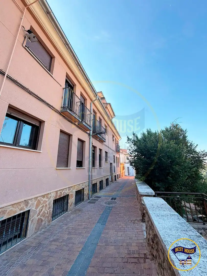 Exterior view of Duplexes for sale in Cuenca  with Heating, Furnished and Balcony