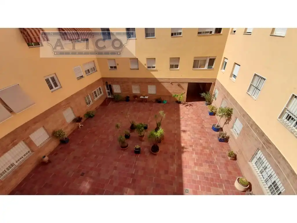 Außenansicht von Wohnung zum Verkauf in Sevilla