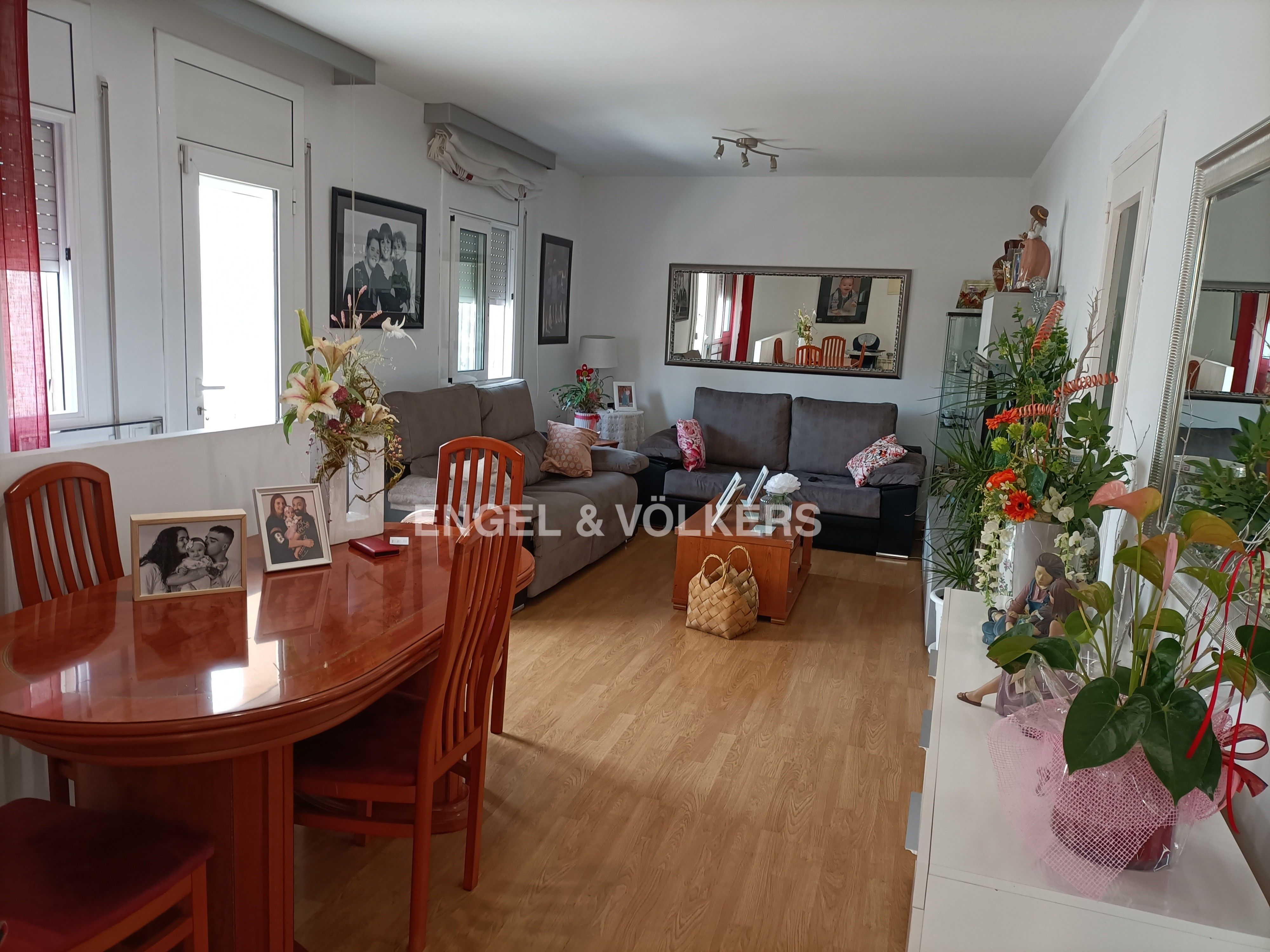 Sala d'estar de Casa o xalet en venda en Vacarisses amb Aire condicionat, Calefacció i Jardí privat