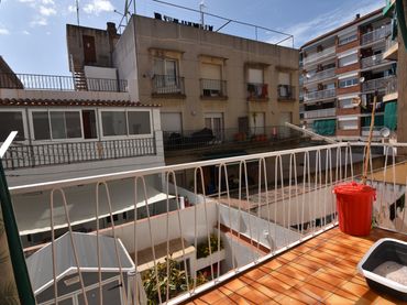 Piso con balcón en venta en Avinguda del Mediterrani 99